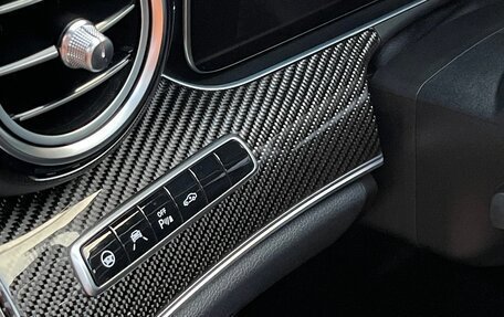 Mercedes-Benz E-Класс AMG, 2017 год, 4 000 000 рублей, 25 фотография