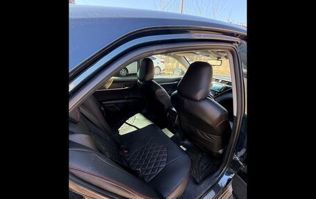 Toyota Camry, 2018 год, 2 800 000 рублей, 6 фотография