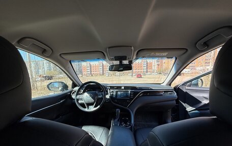 Toyota Camry, 2018 год, 2 800 000 рублей, 7 фотография