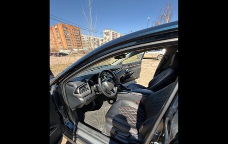 Toyota Camry, 2018 год, 2 800 000 рублей, 9 фотография