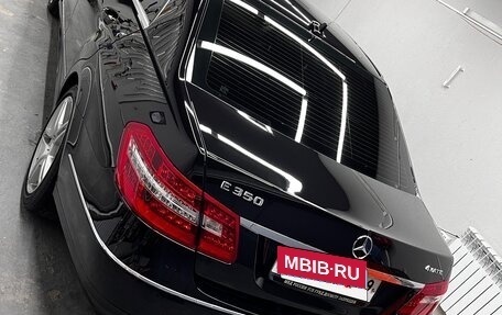 Mercedes-Benz E-Класс, 2010 год, 1 900 000 рублей, 4 фотография