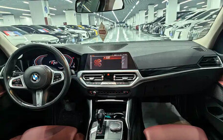 BMW 3 серия, 2021 год, 2 010 000 рублей, 11 фотография