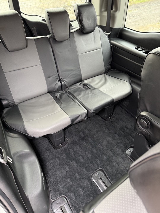 Honda Stepwgn V, 2016 год, 1 850 000 рублей, 13 фотография