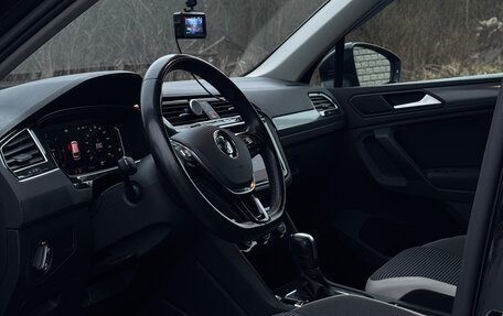 Volkswagen Tiguan II, 2020 год, 3 550 000 рублей, 11 фотография