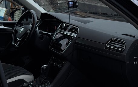 Volkswagen Tiguan II, 2020 год, 3 550 000 рублей, 13 фотография