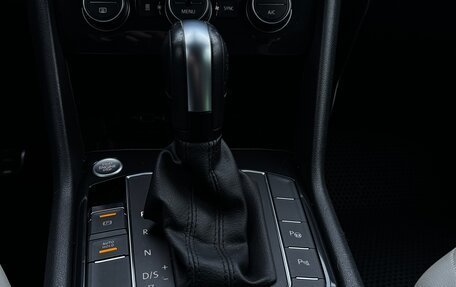 Volkswagen Tiguan II, 2020 год, 3 550 000 рублей, 17 фотография