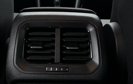 Volkswagen Tiguan II, 2020 год, 3 550 000 рублей, 23 фотография