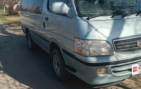 Toyota HiAce H50 H60 H70, 1987 год, 900 000 рублей, 3 фотография