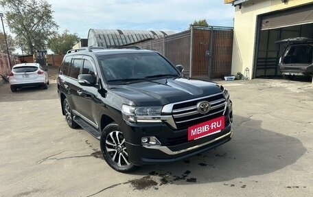 Toyota Land Cruiser 200, 2019 год, 5 600 000 рублей, 2 фотография