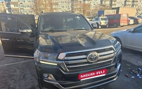 Toyota Land Cruiser 200, 2019 год, 5 600 000 рублей, 14 фотография