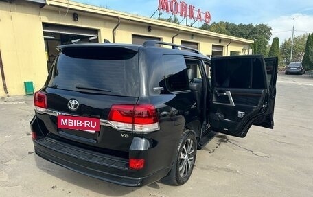 Toyota Land Cruiser 200, 2019 год, 5 600 000 рублей, 6 фотография