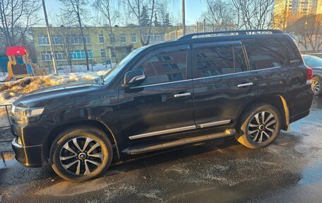 Toyota Land Cruiser 200, 2019 год, 5 600 000 рублей, 26 фотография