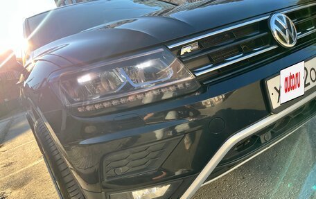 Volkswagen Tiguan II, 2018 год, 3 130 000 рублей, 2 фотография