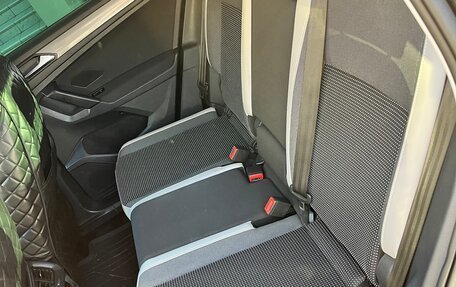 Volkswagen Tiguan II, 2018 год, 3 130 000 рублей, 14 фотография
