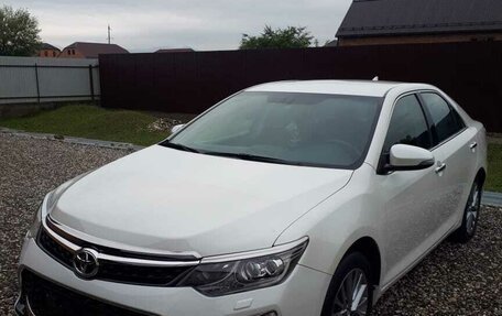 Toyota Camry, 2017 год, 2 850 000 рублей, 3 фотография