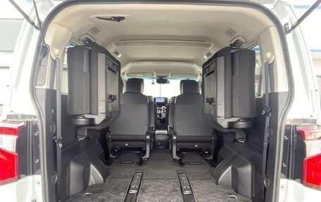Mitsubishi Delica D:5 I, 2022 год, 2 735 000 рублей, 17 фотография