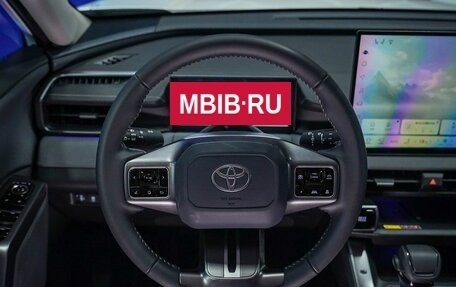 Toyota RAV4, 2025 год, 4 375 000 рублей, 30 фотография