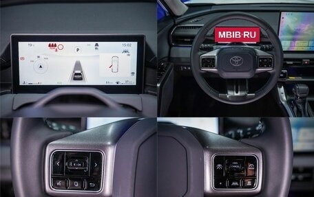 Toyota RAV4, 2025 год, 4 375 000 рублей, 24 фотография