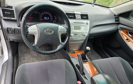 Toyota Camry, 2009 год, 1 150 000 рублей, 6 фотография