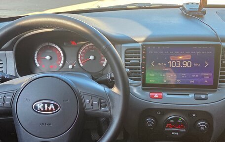 KIA Rio II, 2009 год, 950 000 рублей, 9 фотография