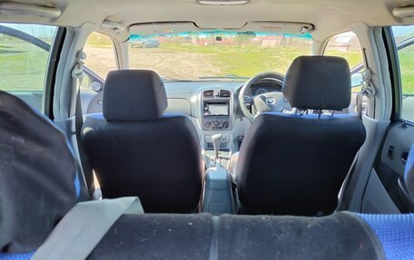 Mazda Familia, 2001 год, 380 000 рублей, 9 фотография