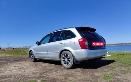 Mazda Familia, 2001 год, 380 000 рублей, 2 фотография