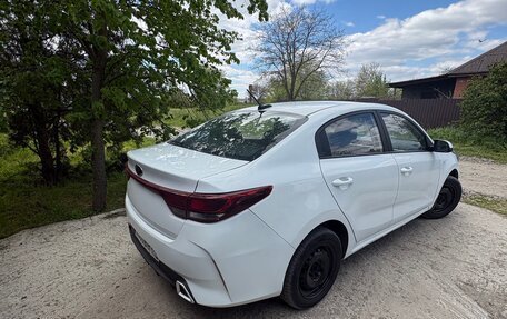 KIA Rio IV, 2020 год, 995 000 рублей, 3 фотография