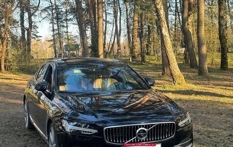Volvo S90 II рестайлинг, 2016 год, 2 300 000 рублей, 9 фотография
