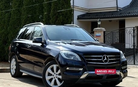 Mercedes-Benz M-Класс, 2013 год, 2 330 000 рублей, 3 фотография