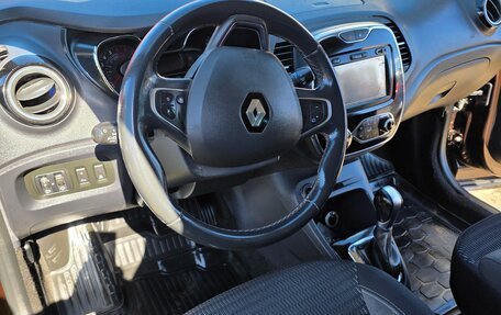 Renault Kaptur I рестайлинг, 2017 год, 1 680 000 рублей, 8 фотография