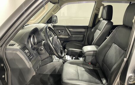 Mitsubishi Pajero IV, 2015 год, 3 089 000 рублей, 14 фотография