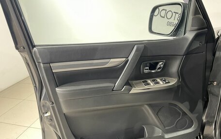 Mitsubishi Pajero IV, 2015 год, 3 089 000 рублей, 15 фотография