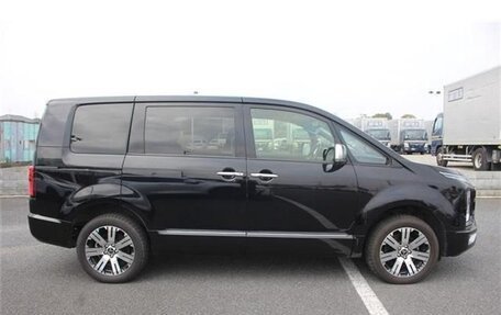 Mitsubishi Delica D:5 I, 2023 год, 2 860 000 рублей, 8 фотография