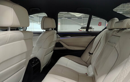 BMW 5 серия, 2018 год, 4 099 000 рублей, 15 фотография