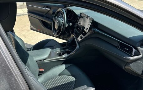 Toyota Camry, 2021 год, 2 100 000 рублей, 15 фотография