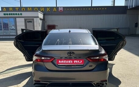 Toyota Camry, 2021 год, 2 100 000 рублей, 13 фотография