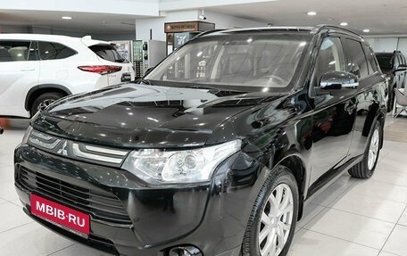 Mitsubishi Outlander III рестайлинг 3, 2014 год, 1 350 000 рублей, 1 фотография