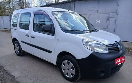 Renault Kangoo II рестайлинг, 2013 год, 840 000 рублей, 15 фотография