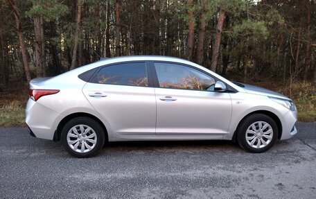 Hyundai Solaris II рестайлинг, 2019 год, 1 375 000 рублей, 5 фотография
