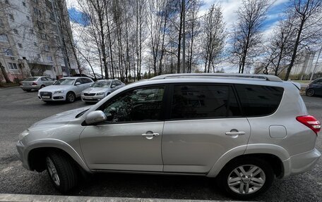 Toyota RAV4, 2011 год, 1 180 000 рублей, 2 фотография