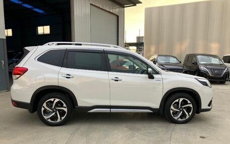 Subaru Forester, 2022 год, 2 300 000 рублей, 8 фотография