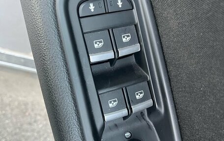 Audi A4, 2019 год, 2 450 000 рублей, 7 фотография