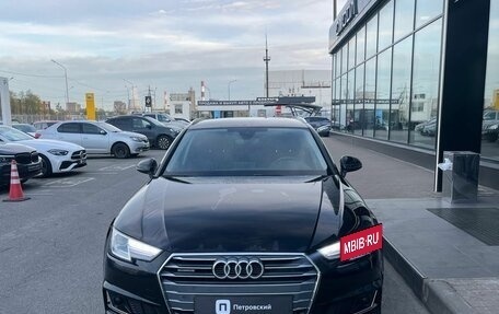Audi A4, 2019 год, 2 450 000 рублей, 6 фотография