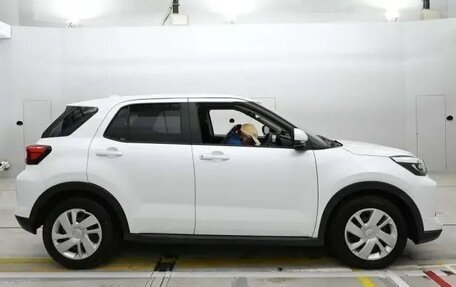 Toyota Raize I, 2022 год, 1 290 000 рублей, 3 фотография