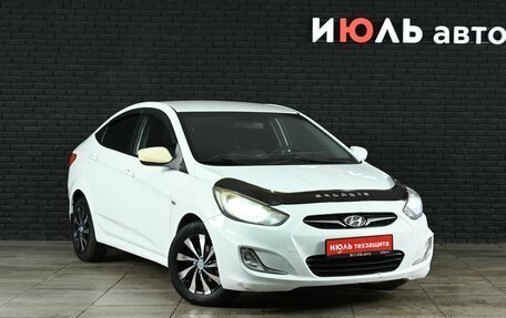 Hyundai Solaris II рестайлинг, 2013 год, 850 000 рублей, 3 фотография