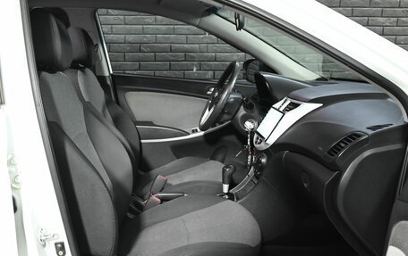 Hyundai Solaris II рестайлинг, 2013 год, 850 000 рублей, 10 фотография