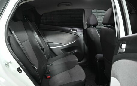 Hyundai Solaris II рестайлинг, 2013 год, 850 000 рублей, 18 фотография