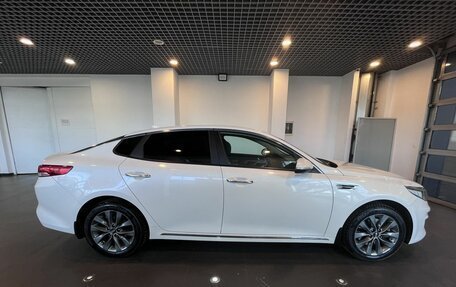 KIA Optima IV, 2017 год, 1 575 000 рублей, 2 фотография