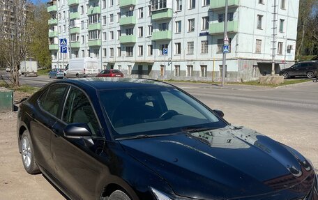 Toyota Camry, 2021 год, 2 500 000 рублей, 2 фотография