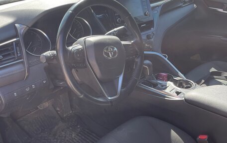 Toyota Camry, 2021 год, 2 500 000 рублей, 13 фотография